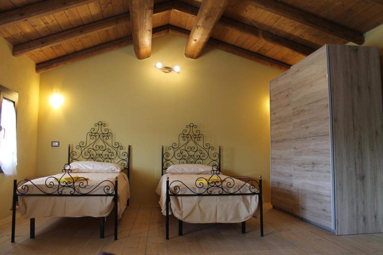 Uras Sa Domu Beccia B&B المظهر الخارجي الصورة