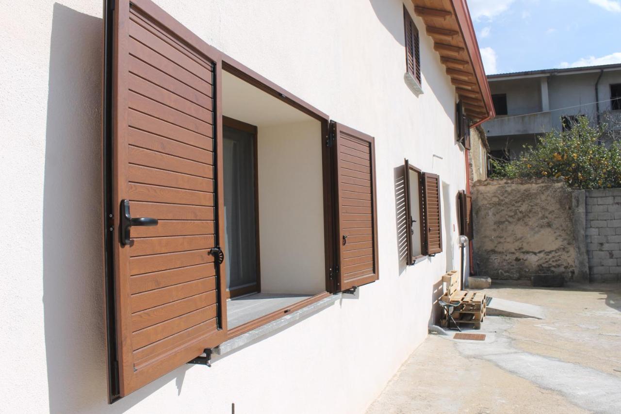 Uras Sa Domu Beccia B&B المظهر الخارجي الصورة